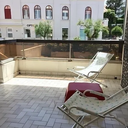 Victoria Xiv : Bel A 350m Des Plages Avec Balcon Et Parking *